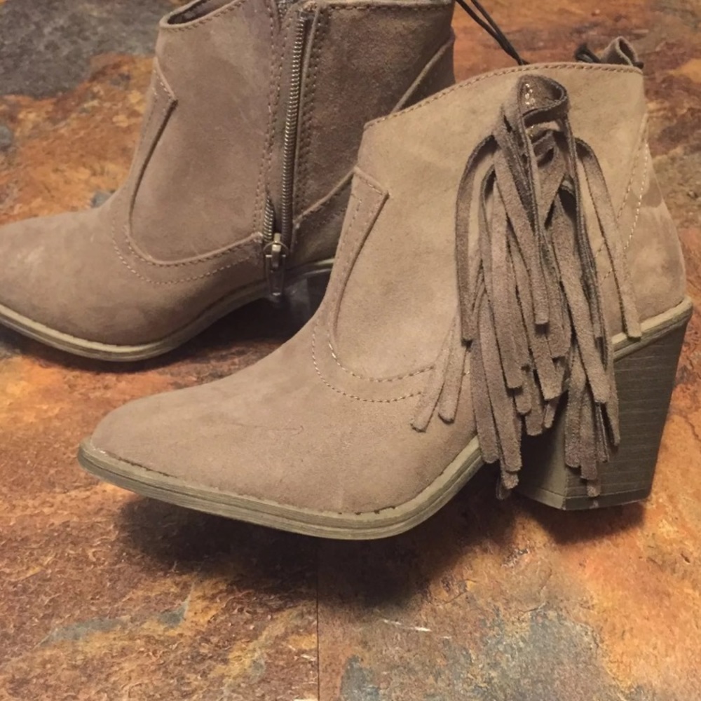Faded glory western suede booties